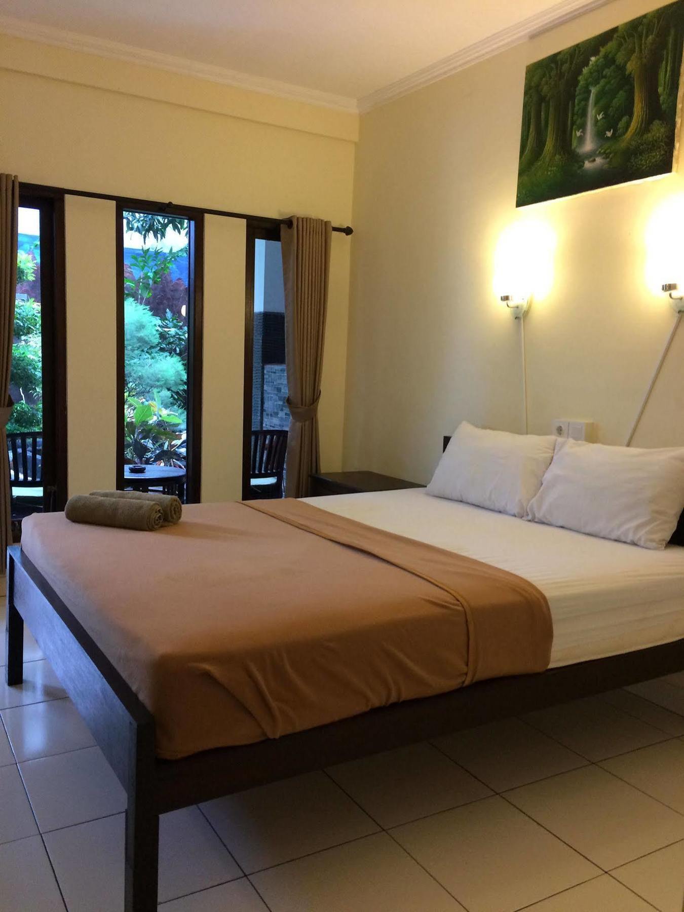 Jenny Bunker Homestay Kuta  Luaran gambar